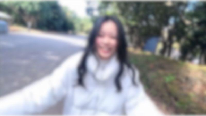 【無】【初撮り】【顔出し】看護師を目指す18歳。パっとみ大人、笑うと仔供の反則美人。涙が出るほどの鬼イラマで救急搬送寸前！！