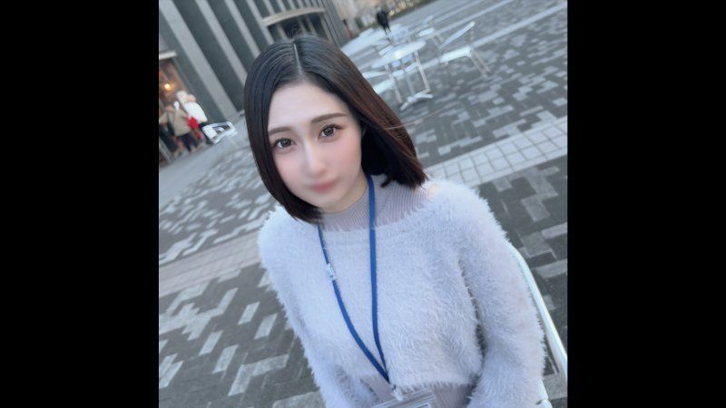 初撮影・顔出し！！美しい瞳で世の男を誘惑する商社勤めの上品美乳プリ尻キャリアOL・・・セクシーな容姿とは裏腹に下品極まりない姿を晒し2回連続生中出し！！